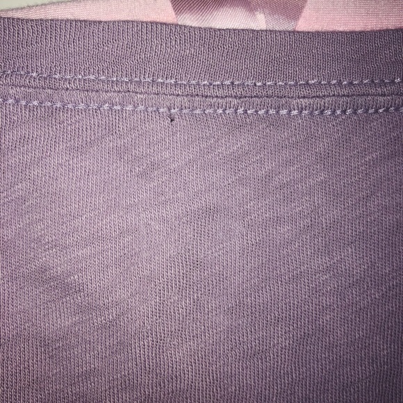 J.CREW PAINTER TEE $10 make an offer💜 - Picture 2 of 3